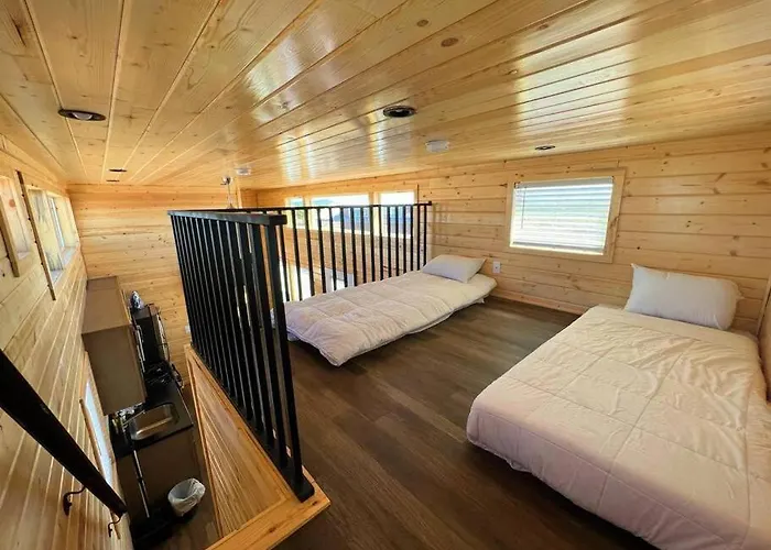 091 Star Gazing Tiny Home Near Grand Canyon South Rim Sleeps 8